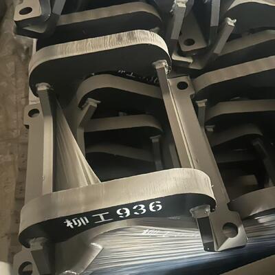 Protezione della catena dell'escavatore, protezione della catena, componenti resistenti all'usura, portacatena